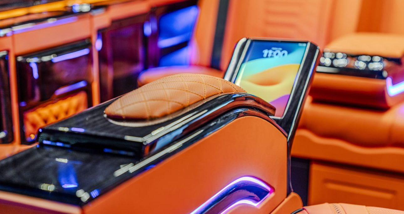 VIP Dizayn Hizmetleri 6 mercedes vito vip dizayn turuncu tablet kontrol