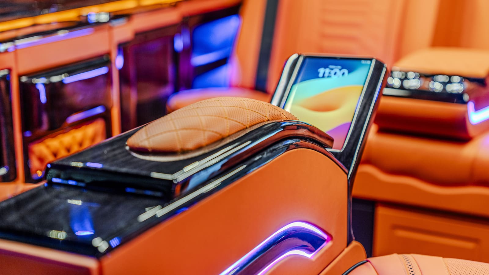 mercedes-vito-vip-dizayn-turuncu-tablet-kontrol mercedes-vito-vip-dizayn-turuncu-tablet-kontrol